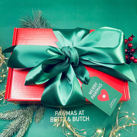 24 Sausages of Pawmas